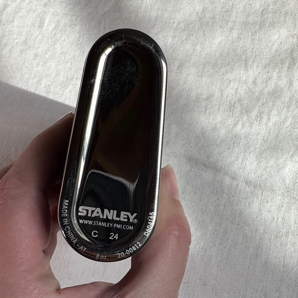 Stanley Classic Green Flask - Picture 9 of 13